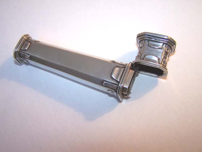 A Rare early 18th century Dutch Silver Sealing Wax Case circa 1720 with the arms of ROOSEVELT — image 4